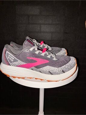 Brooks Divide Trail Running Shoes Gray Pink Orange Women’s Size 6.5 B
